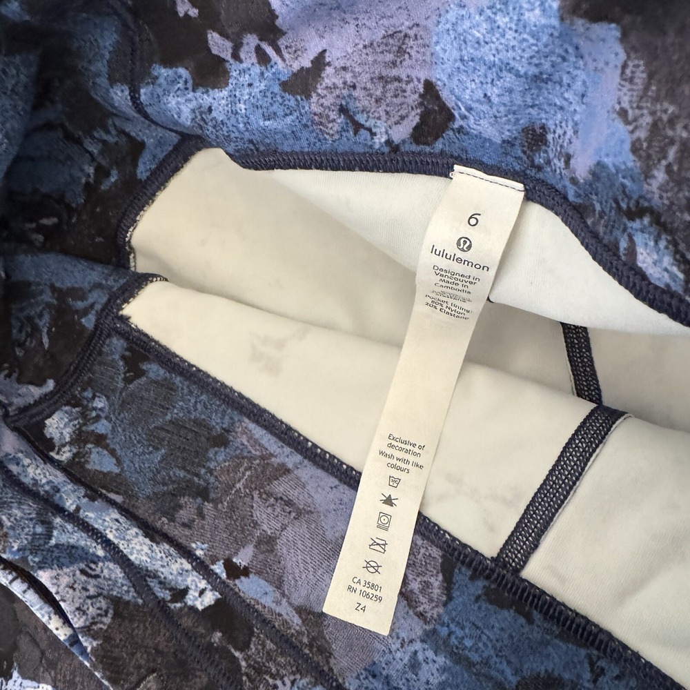 Lululemon Speed Up Tight *Full-On Luxtreme 28" Screen Camo Multi Blue Sz 6 C4 - Picture 6 of 6